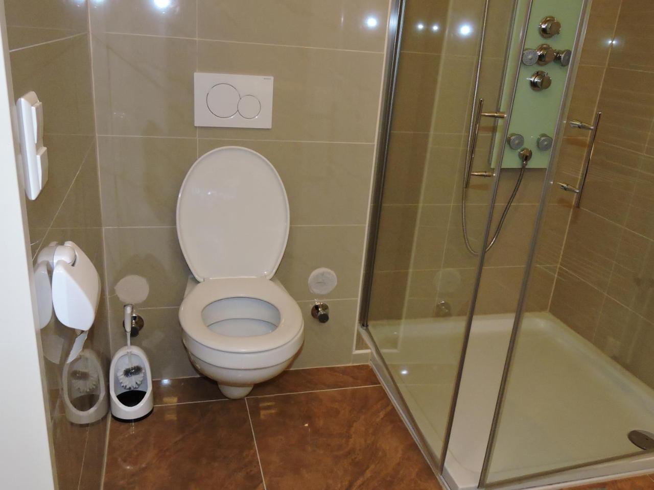 215 Apartment Wien 4-6 Pers 42M2 克拉根福 外观 照片