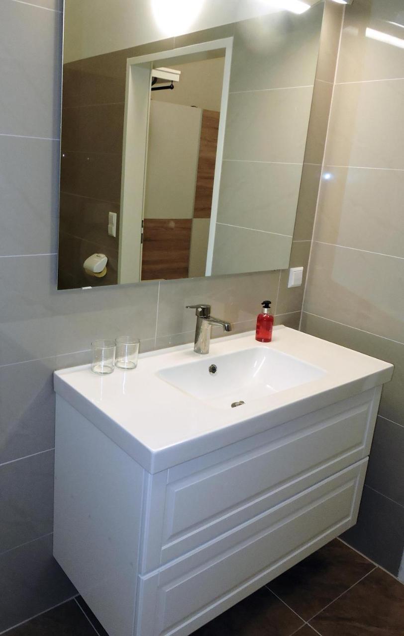 215 Apartment Wien 4-6 Pers 42M2 克拉根福 外观 照片