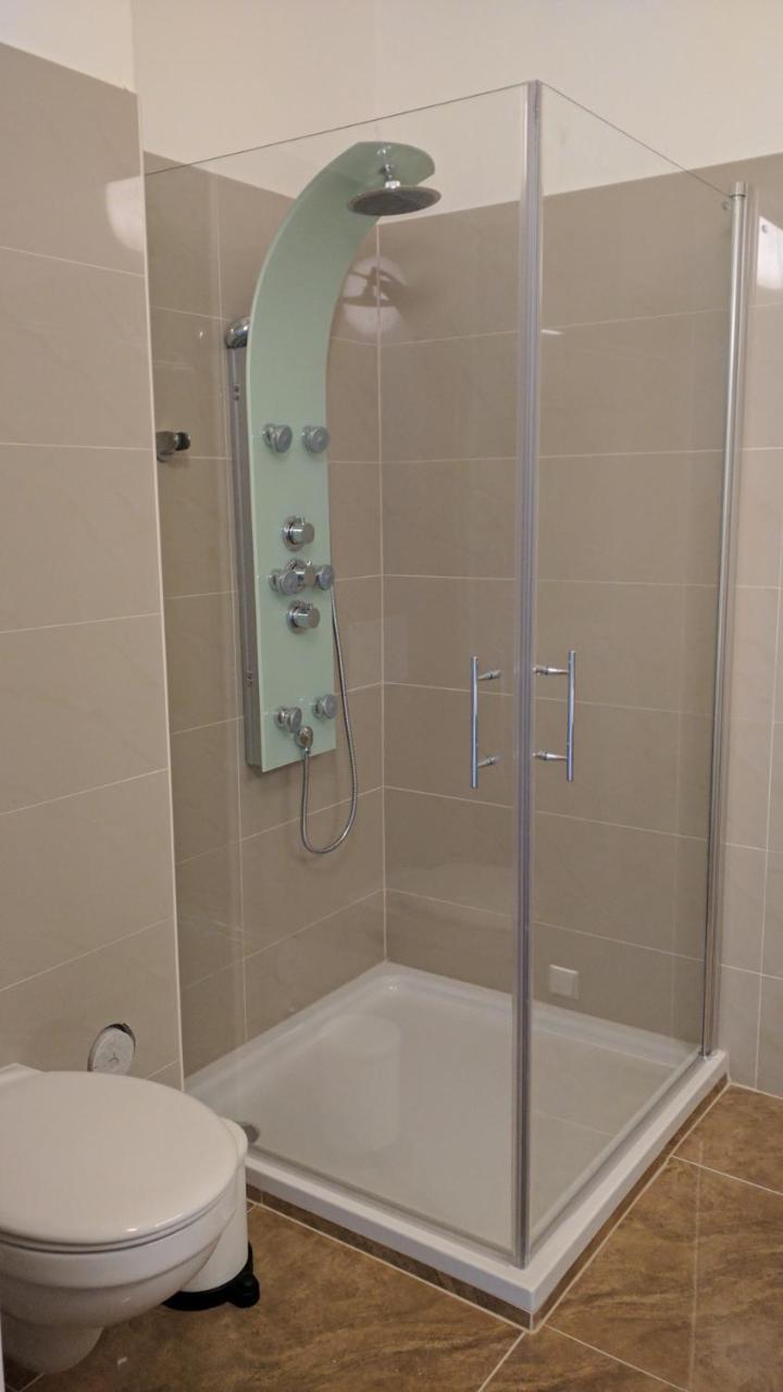 215 Apartment Wien 4-6 Pers 42M2 克拉根福 外观 照片